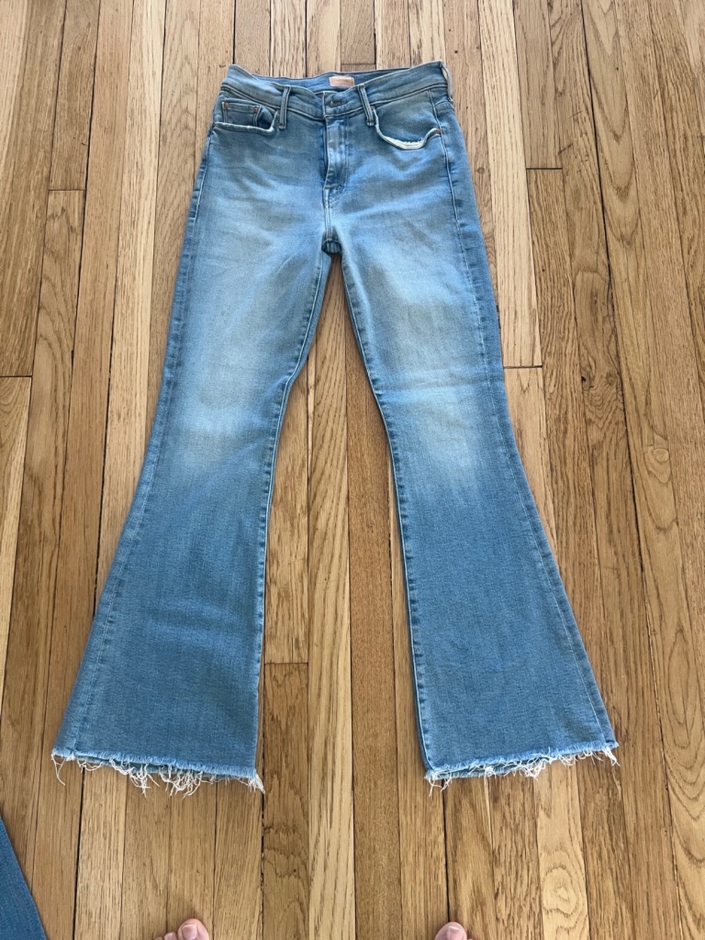 MOTHER Light Blue Weekender Fray Flared Raw-Hem Jeans